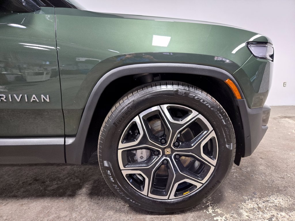 Used 2025 Rivian R1S Adventure Dual AWD/4WD image 60