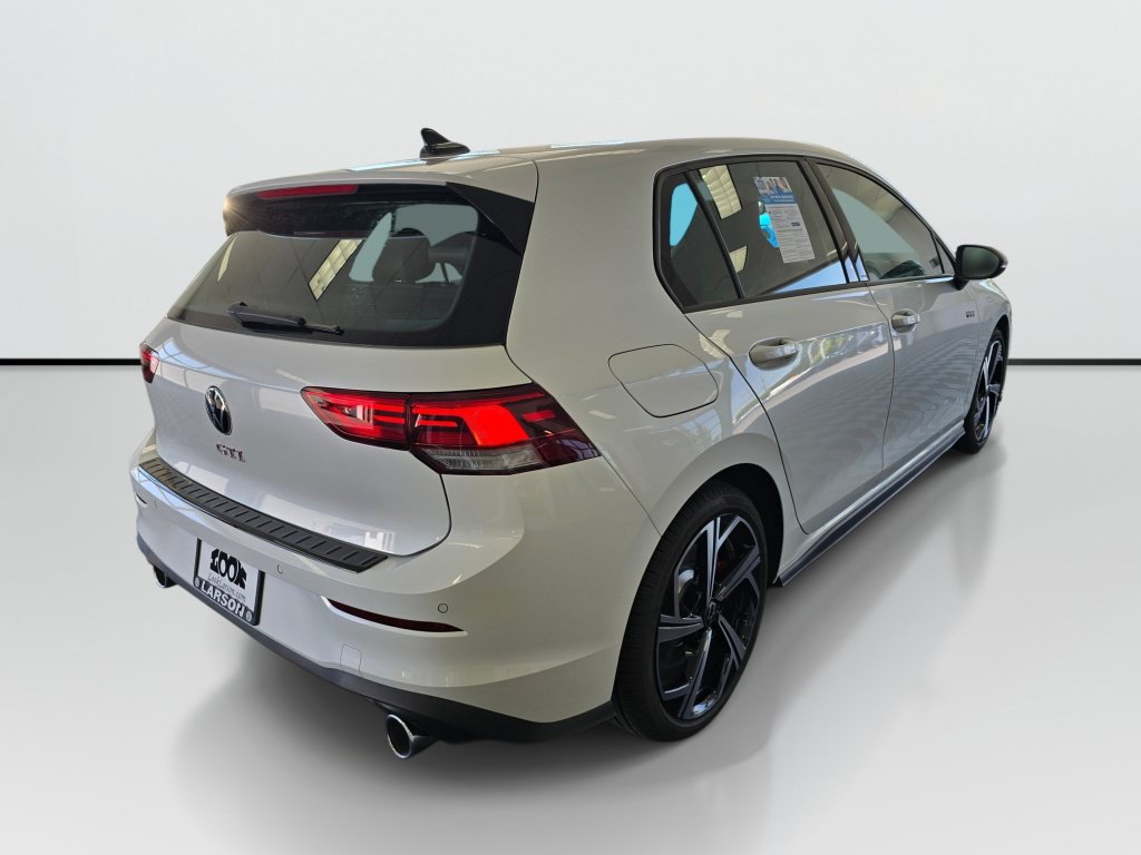 New 2026 Volkswagen GTI SE FWD image 3