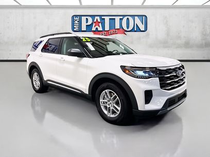 Used 2025 Ford Explorer Active