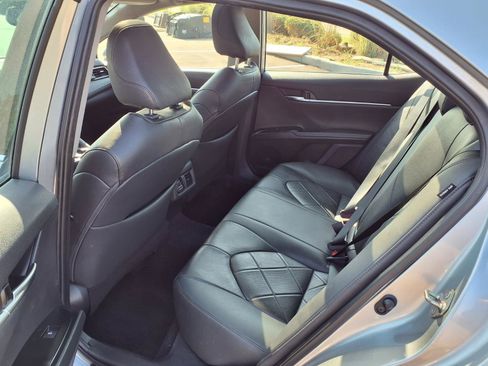 Certified 2019 Toyota Camry XLE FWD image 21