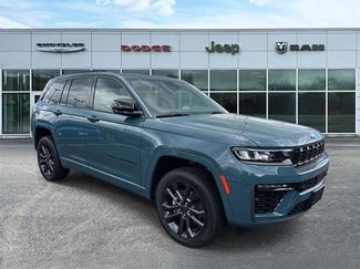 New 2026 Jeep Grand Cherokee Limited AWD/4WD video 1
