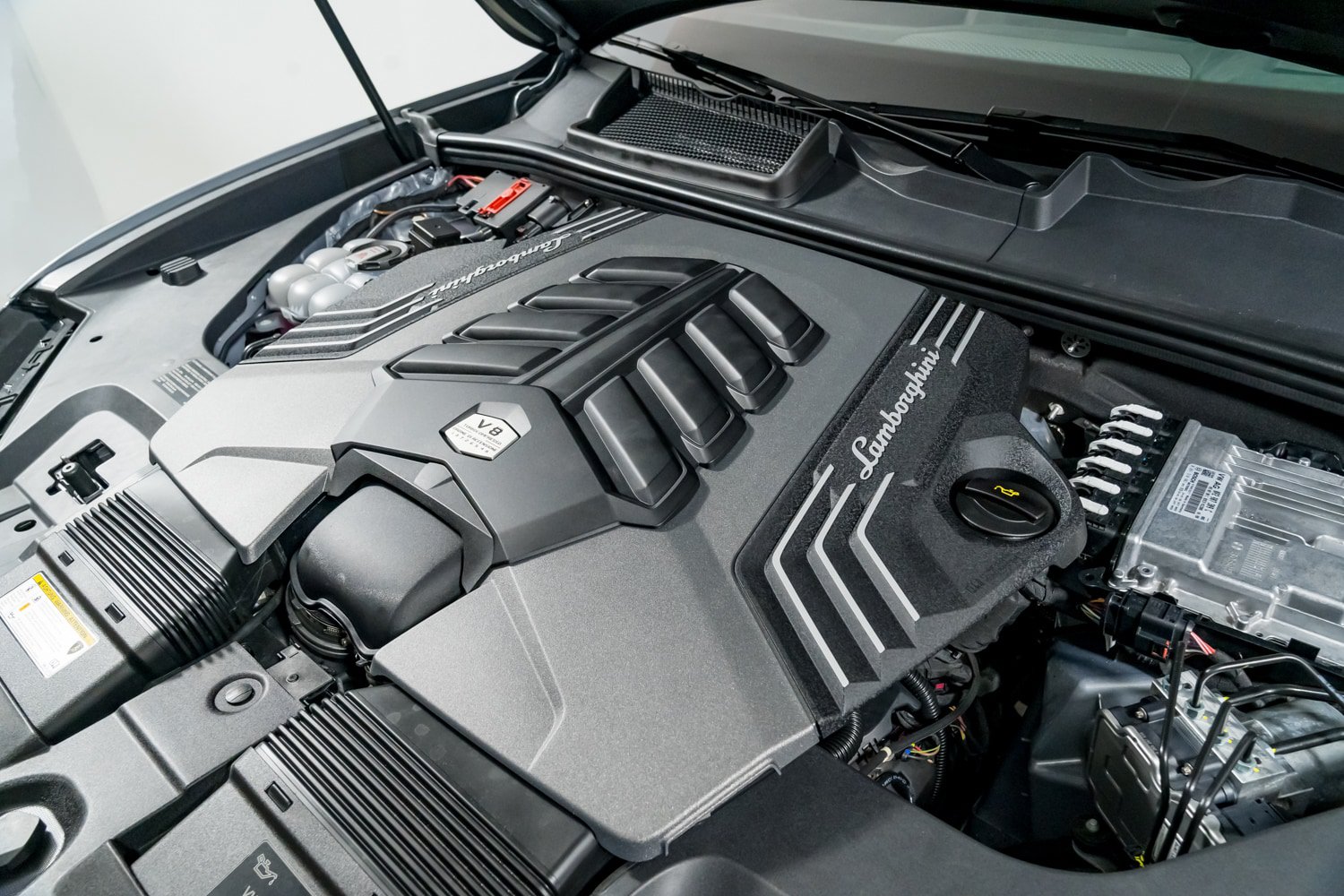 Used 2024 Lamborghini Urus Performante AWD/4WD image 49