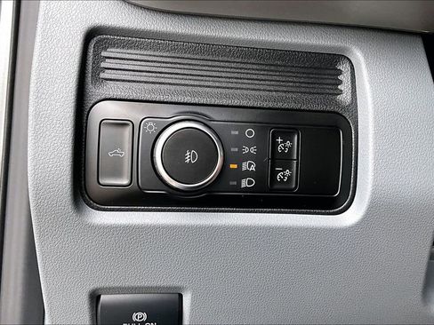New 2026 Ford F250 XL w/ STX Appearance Package AWD/4WD image 33