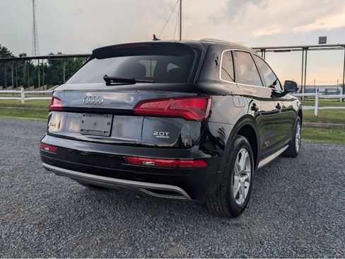 Used 2018 Audi Q5 2.0T Premium Plus w/ Premium Plus Package AWD/4WD image 5