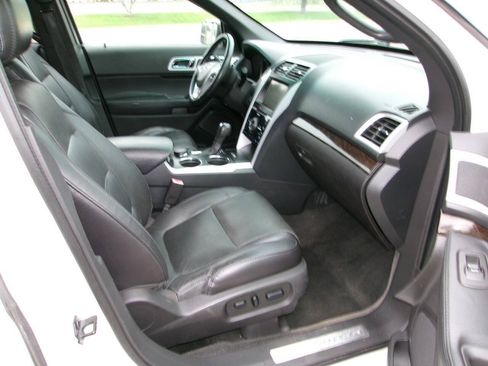 Used 2013 Ford Explorer Limited AWD/4WD image 9