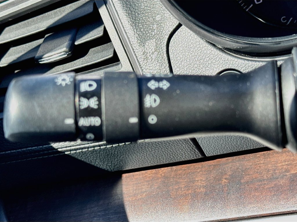 Used 2019 Subaru Outback 2.5i Limited AWD/4WD image 12