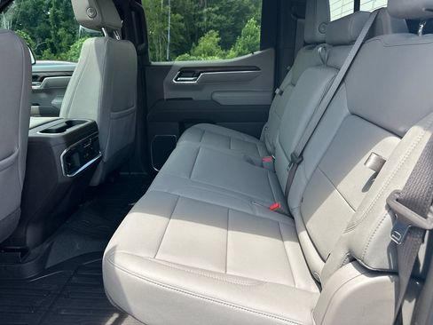 Used 2025 GMC Sierra 1500 SLT w/ SLT Premium Plus Package AWD/4WD image 21