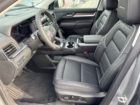 New 2026 GMC Terrain Denali w/ LPO, Black Badging Package image 25