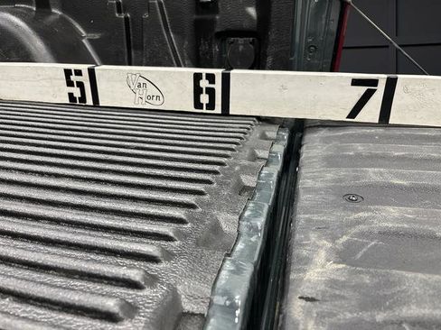 Used 2025 Chevrolet Silverado 1500 LT image 15