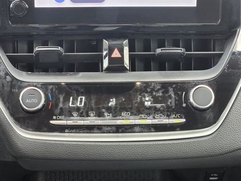 Used 2023 Toyota Corolla LE FWD image 20