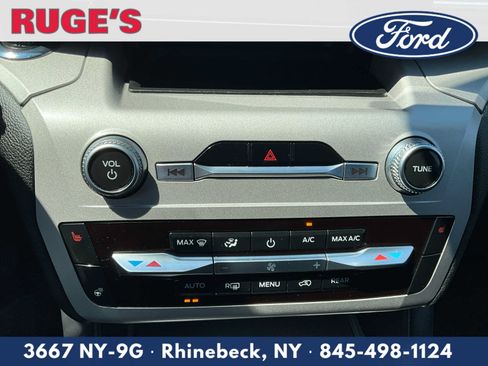 Certified 2023 Ford Explorer XLT w/ Equipment Group 202A AWD/4WD image 23
