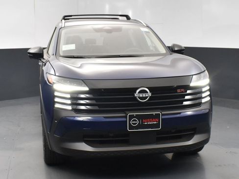 New 2026 Nissan Kicks SR w/ Cold Weather Package image 2