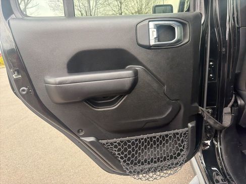 Used 2021 Jeep Gladiator Mojave image 17