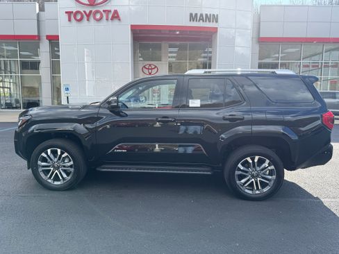 New 2026 Toyota 4Runner Limited image 2