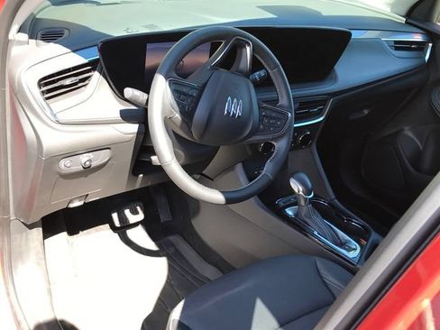 Certified 2024 Buick Encore GX Preferred w/ Comfort Package FWD image 4