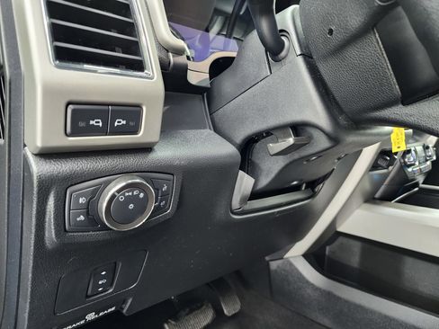 Used 2020 Ford F350 Lariat image 47