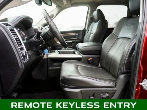 Used 2018 RAM 1500 Laramie image 13