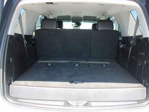 Used 2018 Chevrolet Tahoe Premier AWD/4WD image 17