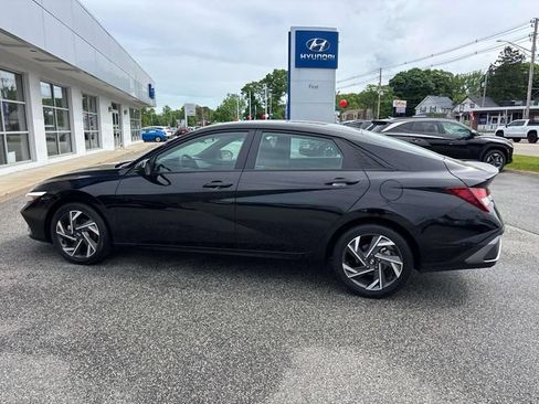 Certified 2025 Hyundai Elantra Sport FWD image 5