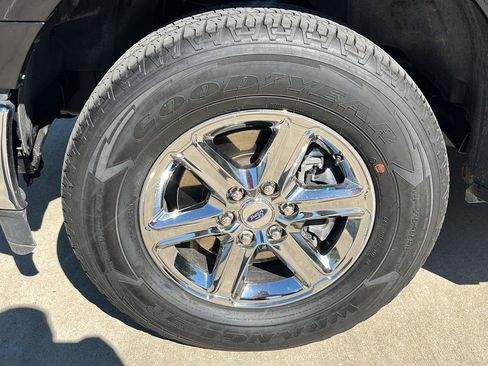 Used 2024 Ford F150 XLT image 32