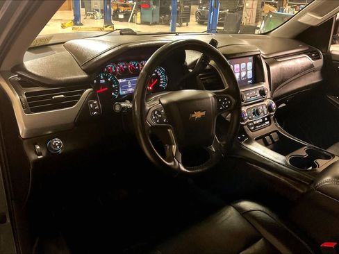 Used 2016 Chevrolet Tahoe LT w/ Luxury Package image 16