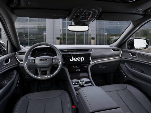 Used 2026 Jeep Grand Cherokee L Limited w/ Limited Altitude Package AWD/4WD image 14