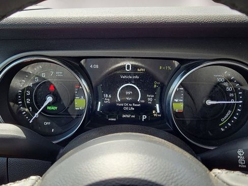 Used 2023 Jeep Wrangler Unlimited w/ Sun & Screen Package AWD/4WD image 26
