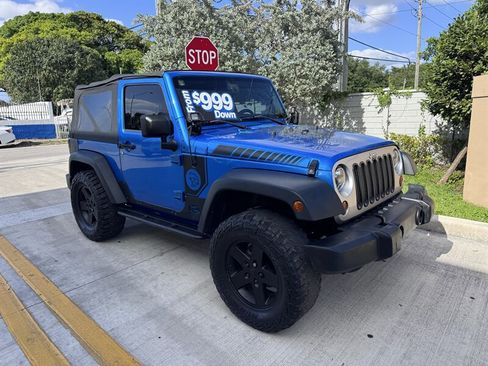 Used 2015 Jeep Wrangler Sport AWD/4WD image 4