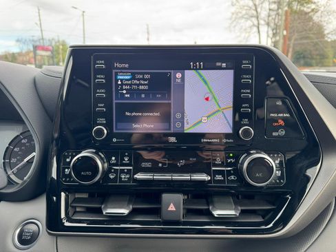 Used 2020 Toyota Highlander Limited image 20