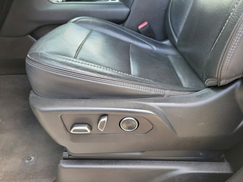 Used 2021 GMC Yukon XL Denali RWD image 5