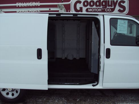 Used 2014 Chevrolet Express 1500 AWD 1500 135 image 11