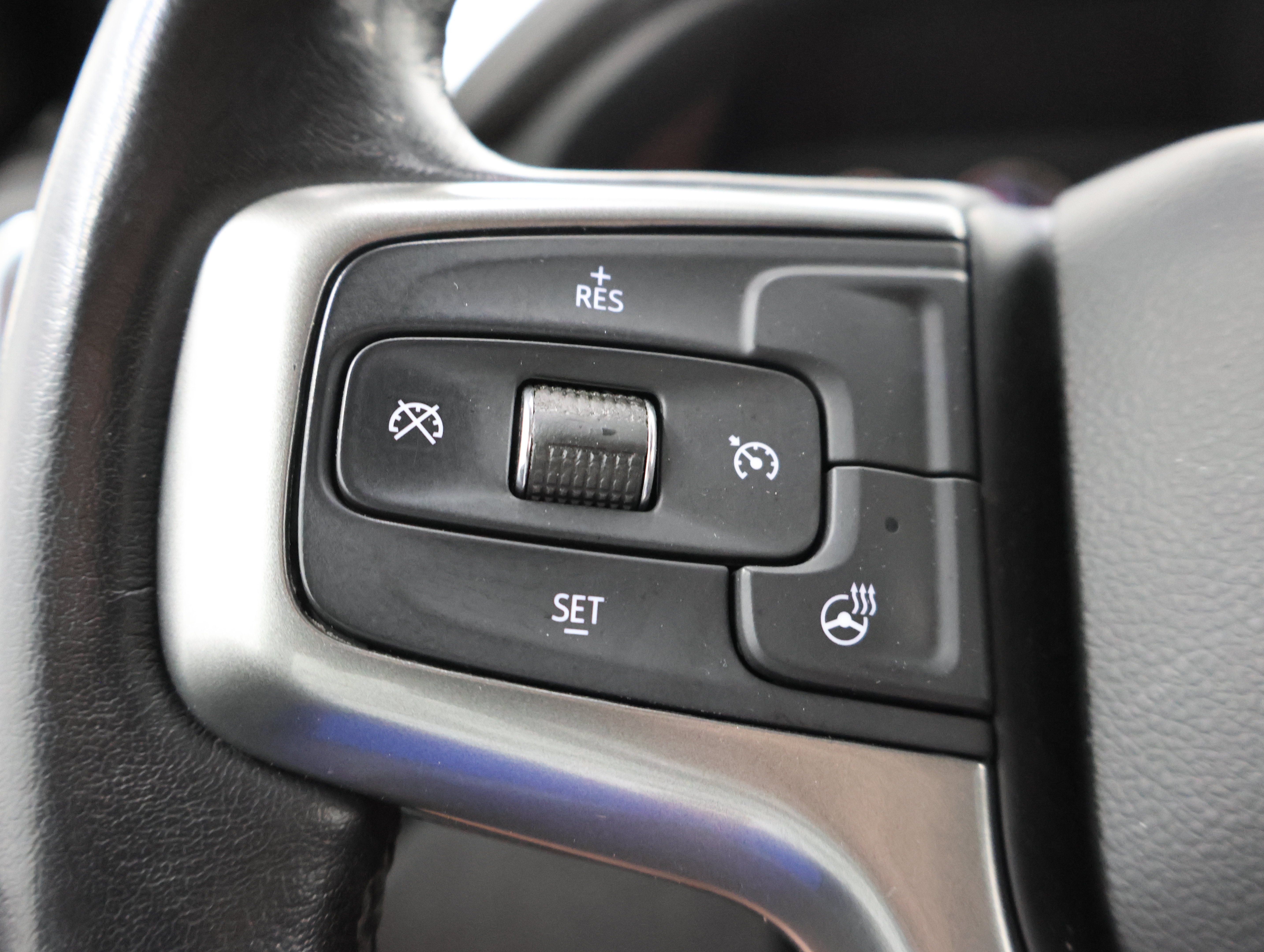 Used 2022 Chevrolet Silverado 2500 LTZ AWD/4WD image 15