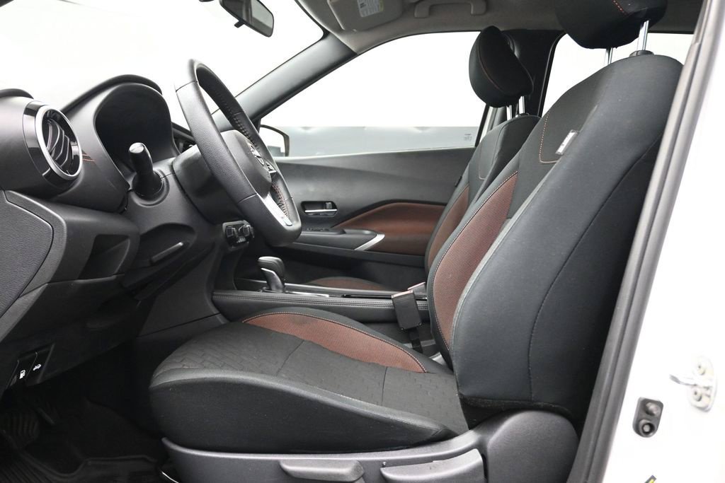 Certified 2024 Nissan Kicks SR FWD image 15
