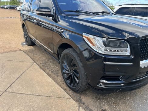 Used 2020 Lincoln Navigator L Reserve w/ Equipment Group 208A Reserve AWD/4WD image 5