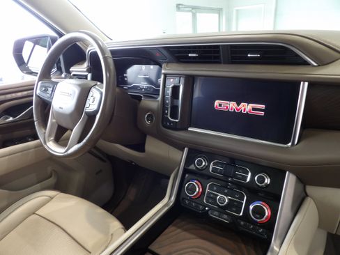 Used 2022 GMC Yukon Denali AWD/4WD image 26