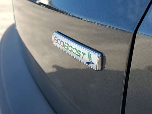 Certified 2020 Ford Escape SE image 6