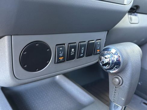 Used 2019 Nissan Frontier SL image 23