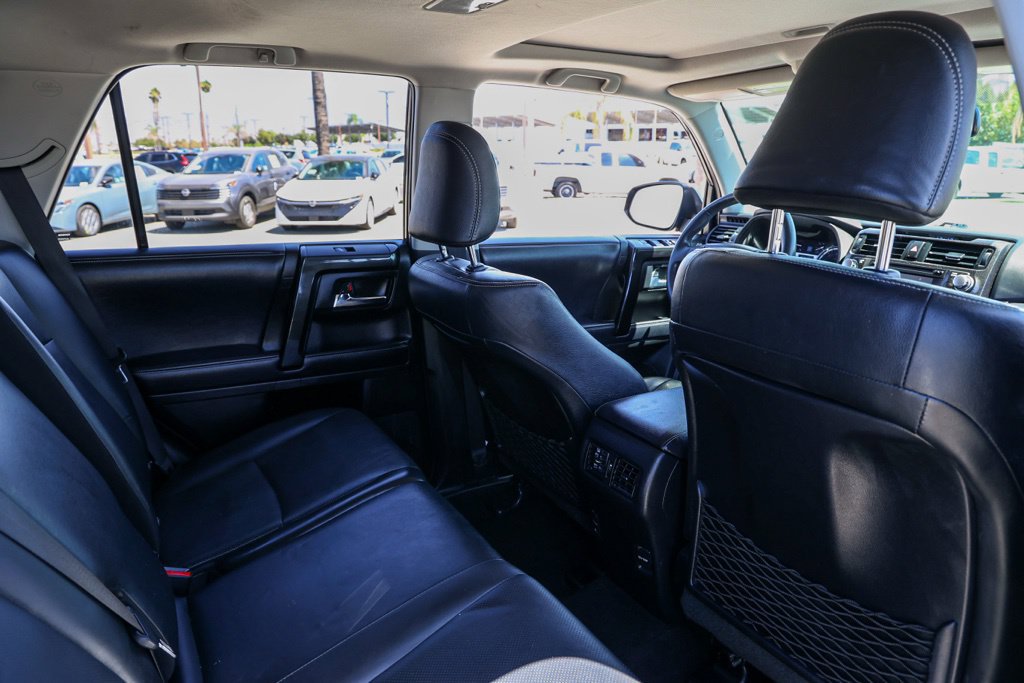 Used 2019 Toyota 4Runner Limited AWD/4WD image 18