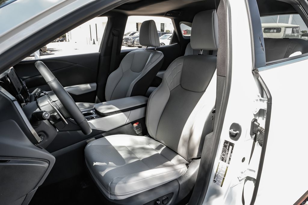 Used 2024 Lexus RX 350 Premium w/ Accessory Package (Z1) AWD/4WD image 8