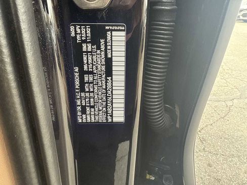 Used 2020 Porsche Cayenne S image 31