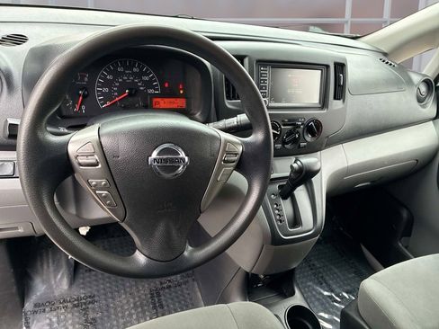 Used 2020 Nissan NV200 SV image 16