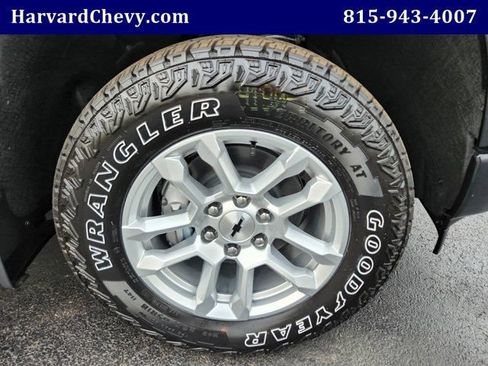 Used 2026 Chevrolet Silverado 1500 RST AWD/4WD image 40