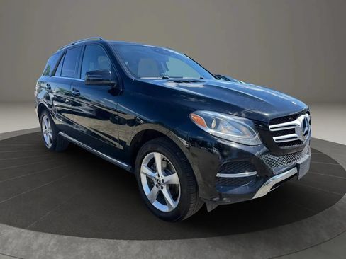 Used 2017 Mercedes-Benz GLE 350 4MATIC w/ Premium 1 Package image 3