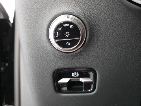 Certified 2026 Mercedes-Benz GLC 300 4MATIC image 9