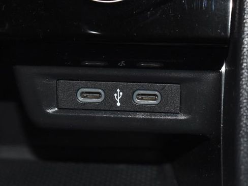 Used 2024 Volkswagen Jetta SE image 17