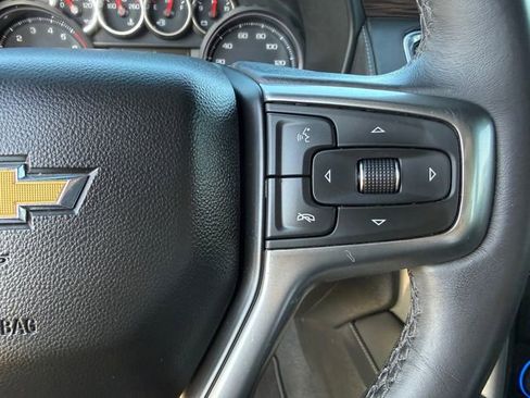 Used 2021 Chevrolet Suburban LT w/ Rear Media and Nav Package image 17