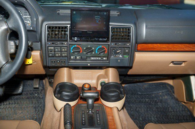 Used 1995 Land Rover Range Rover Classic AWD/4WD image 12