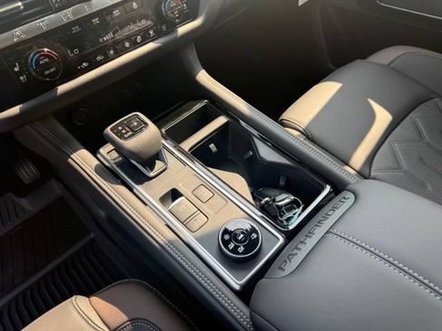 New 2026 Nissan Pathfinder Platinum AWD/4WD image 23