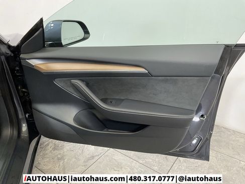 Used 2023 Tesla Model 3 Performance image 40