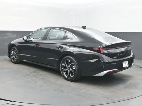 Used 2025 Hyundai Sonata SEL FWD image 8
